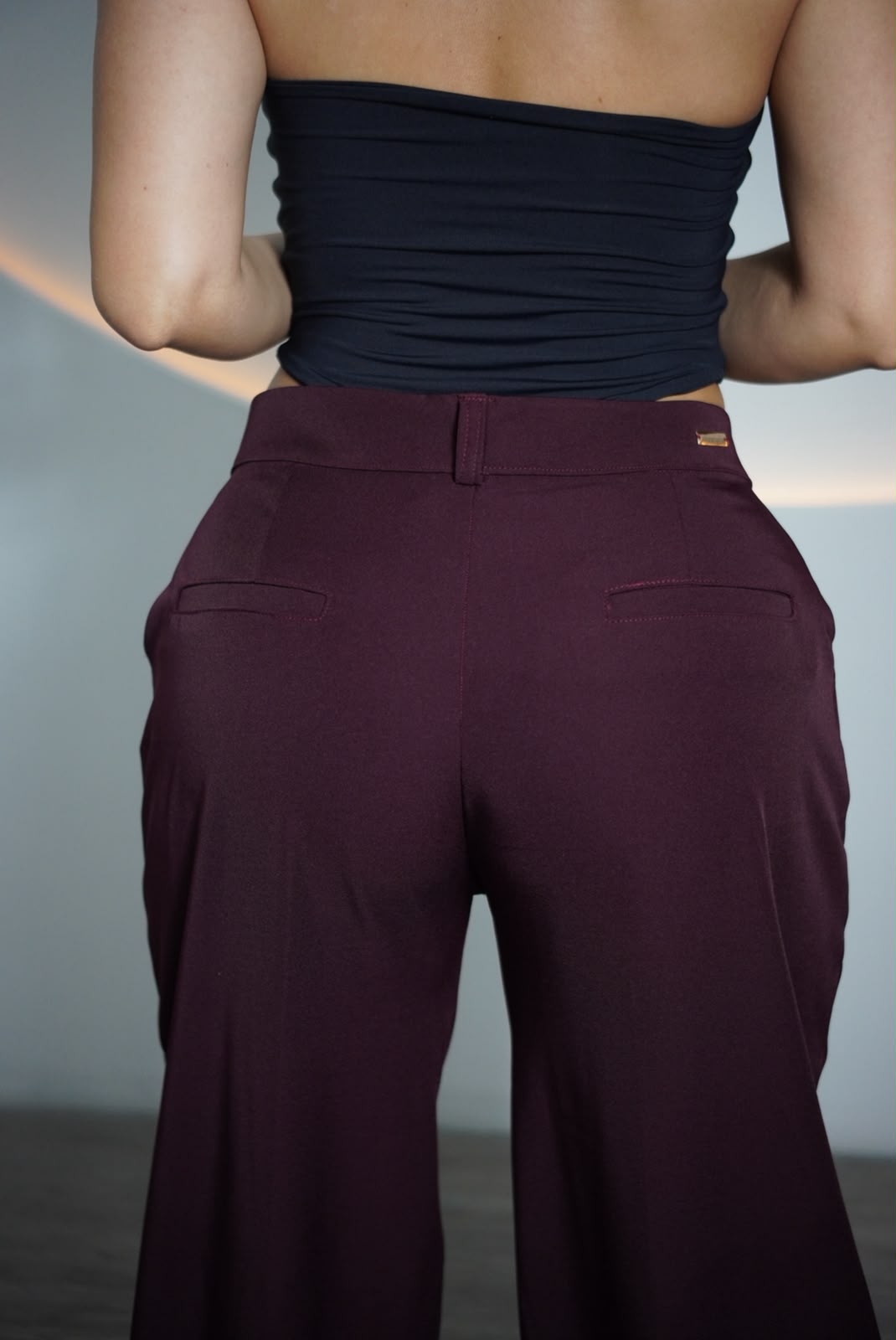 Pantalón básico tipo sastre